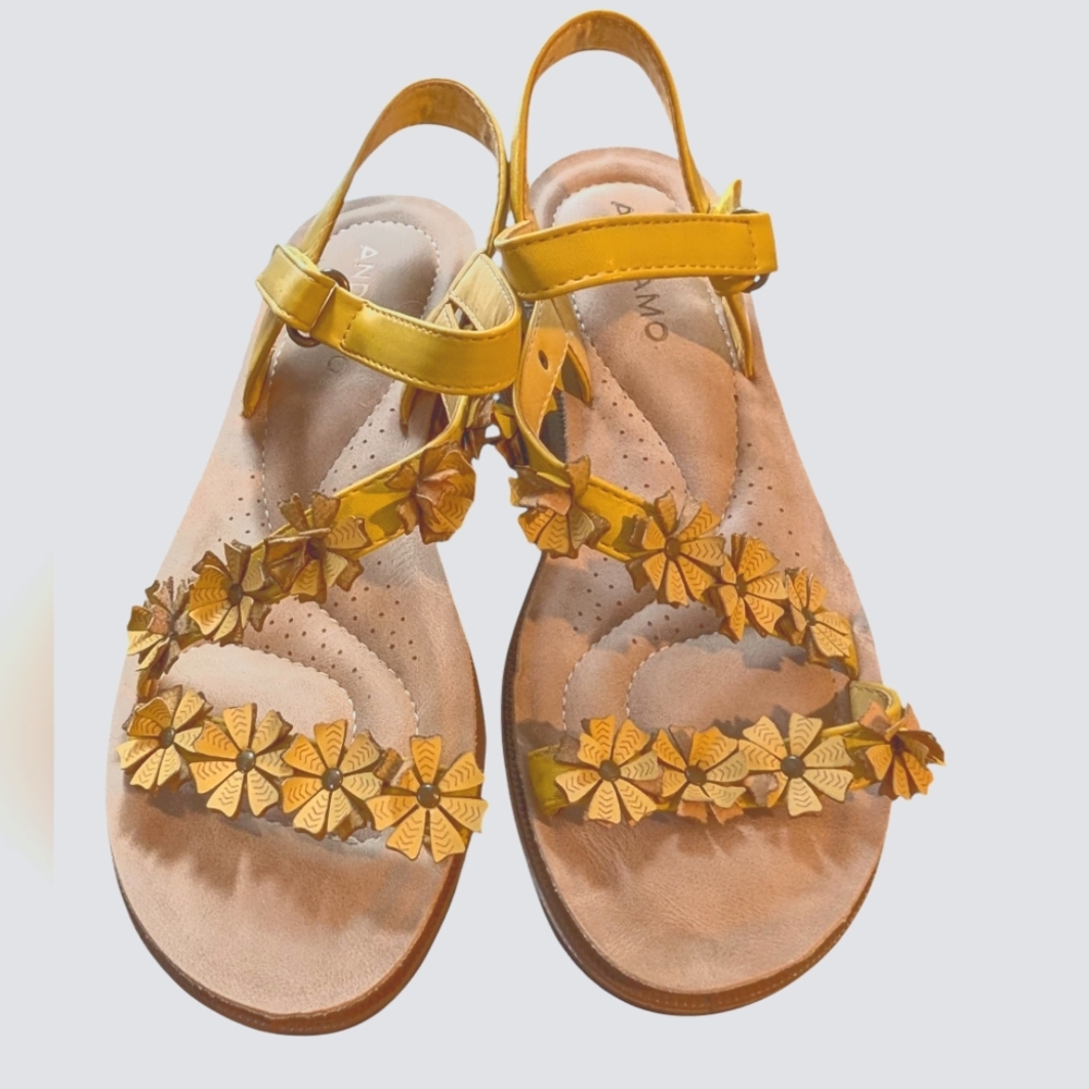 Andiamo yellow Flower Cutout Women's Strappy Summer Sandals Size‎ 7.5